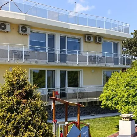 Pensionat ,,лозница гт