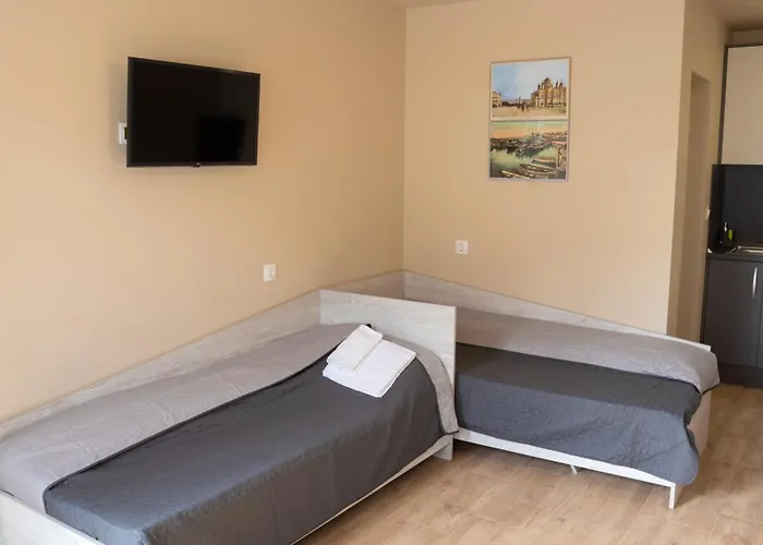 за гости изгрев Appartement *